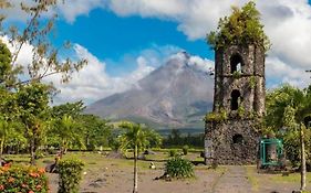 Daraga Tourist Inn
